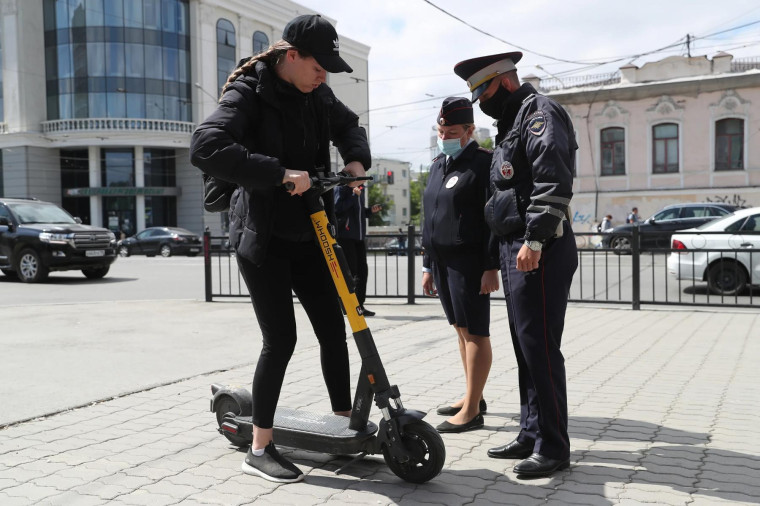 «Ответственность за управление несовершеннолетними транспортными средствами».